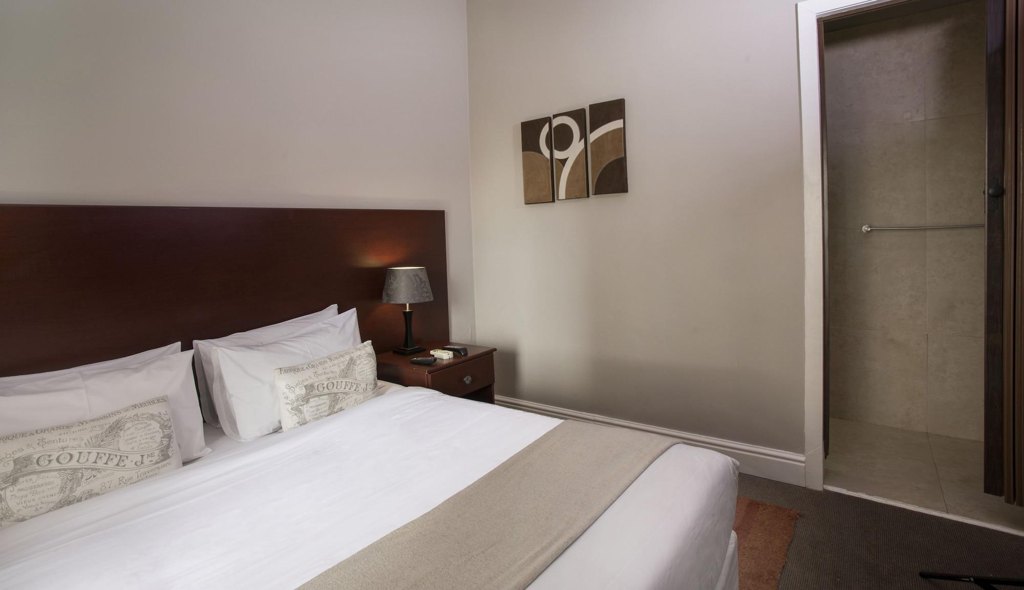 Amoris Guest House-sea Point Cape Town