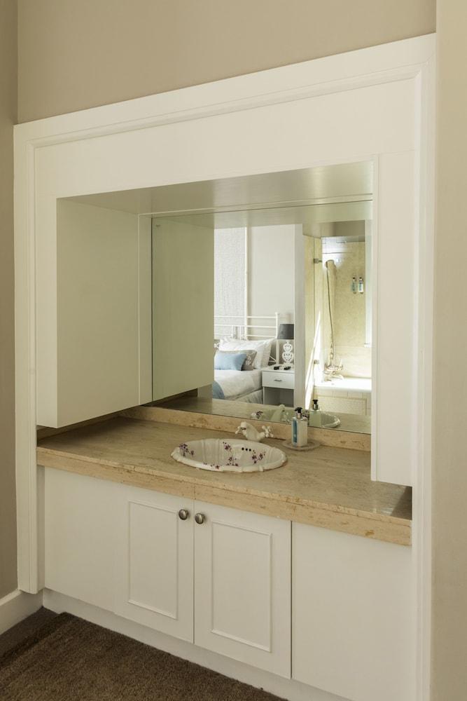 Amoris Guest House-sea Point 3*