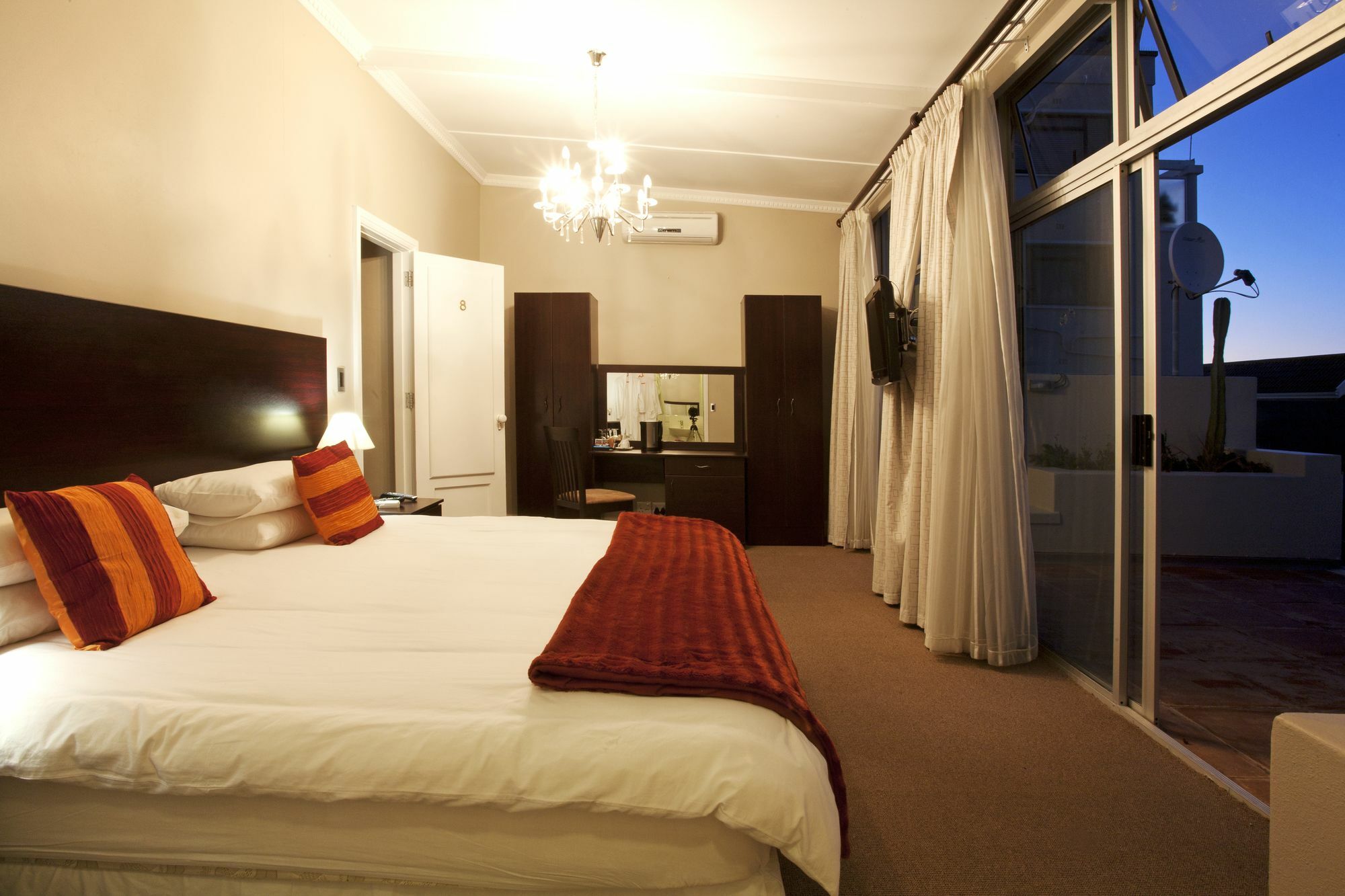 Amoris Guest House-sea Point Guest house