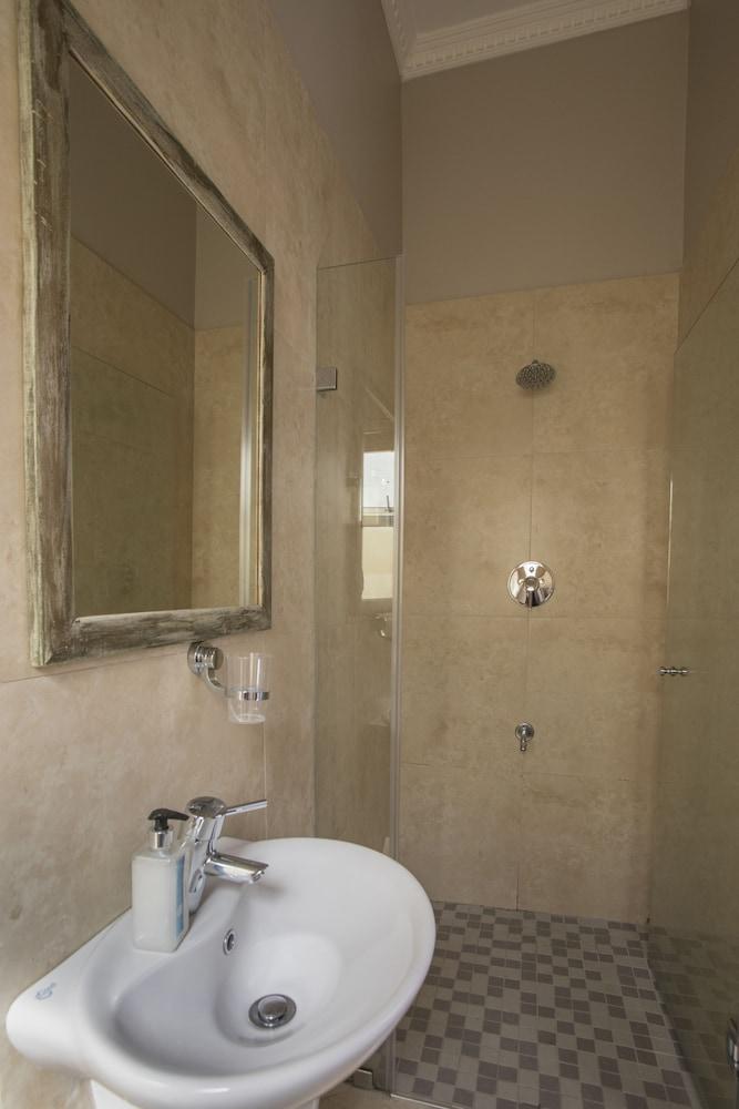 Guest house Amoris Guest House-sea Point Cape Town